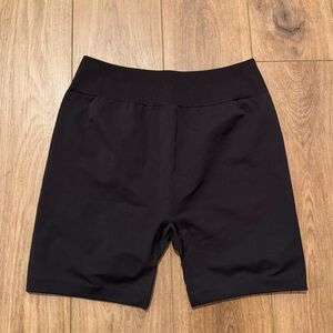Coolibrium Women's Black Biker Shorts